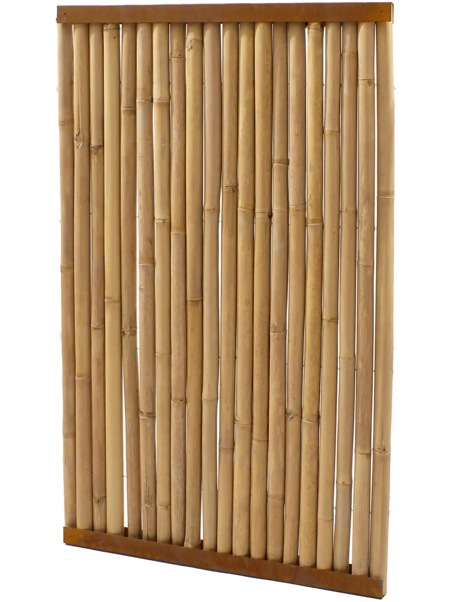 Zaunfeld aus Cortenstahlrahmen mit hellen Bambusstäben als Sichtschutz für den Garten.