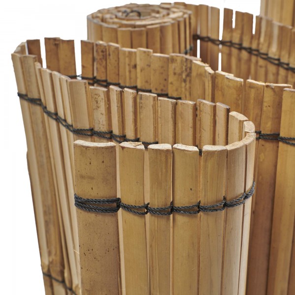 Sichtschutz aus Bambusleisten Nahaufnahme